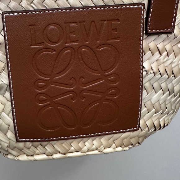 Loewe  SMALL RAFFIA Tote in Tan - Picture 13 of 15